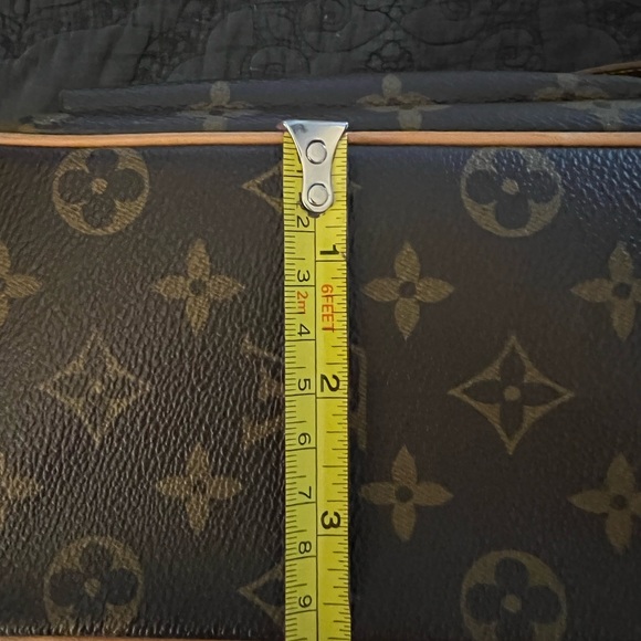 Louis Vuitton handbag - Picture 15 of 15
